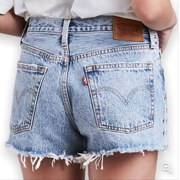 Levi’s 501 Cutoff Button Fly Grommet Detail Jean Shorts SZ 27 - Picture 2 of 12